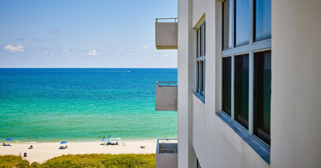 Foreign Buyers Step Back From South Florida Condos