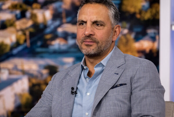 Celebrity Broker Sues National Association of Realtors Over House Listings Celebrity Broker Sues National Association of Realtors Over House Listings