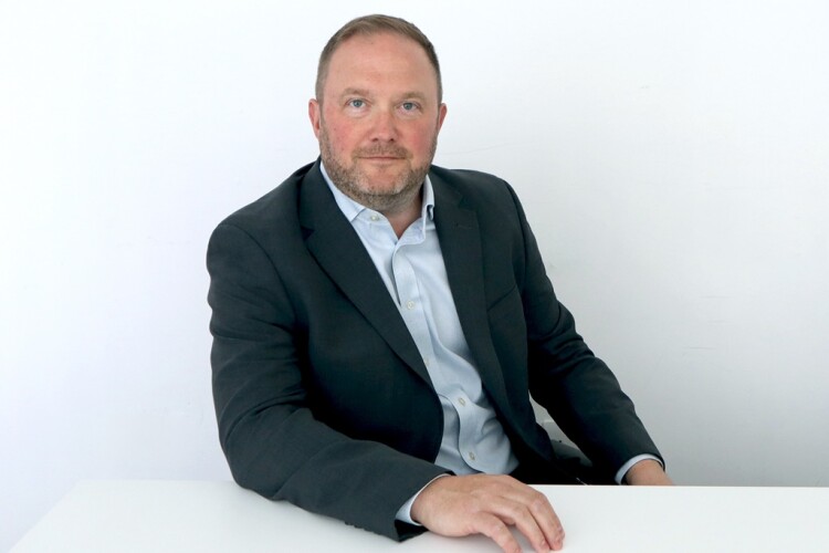 Munnelly extends shares to director