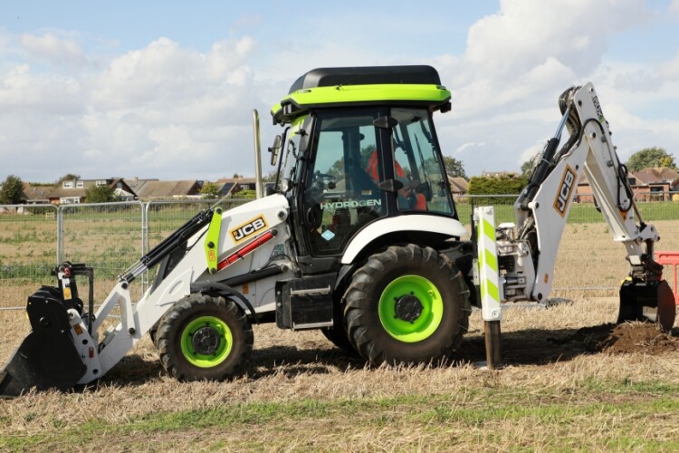 Hydrogen backhoe deployed to burnish LTC credentials