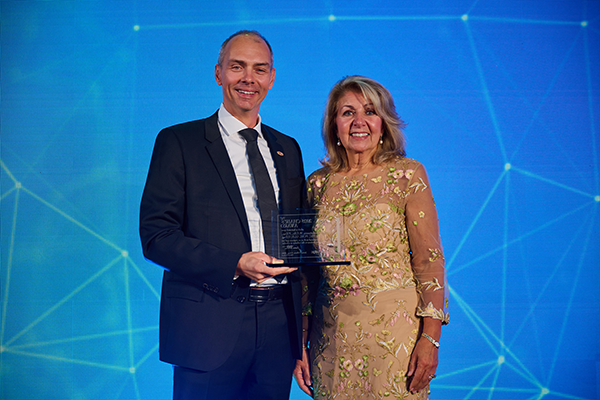 ACEC past-chair Jerome Pelletier presented the Chair&rsquo;s Award to Catherine Karakatsanis of Stantec, who was the first woman to be president of FIDIC, the International Federation of Consulting Engineers, and the only Canadian.