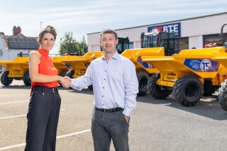 BTE Plant Sales managing director MD Rebecca Bryson and Touchstone head of procurement Stuart Tirebuck