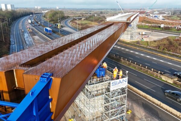 4,600-tonne viaduct slid over live motorway 4,600-tonne viaduct slid over live motorway