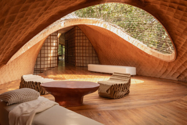 In India, a Sustainable House Is Suspended Over a Gorge In India, a Sustainable House Is Suspended Over a Gorge