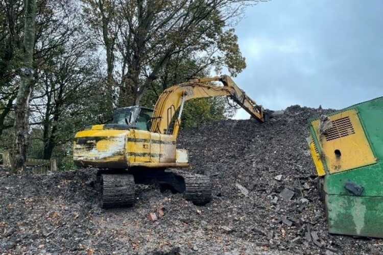 Plant hire firm fined £10,000 after employee struck by falling bucket