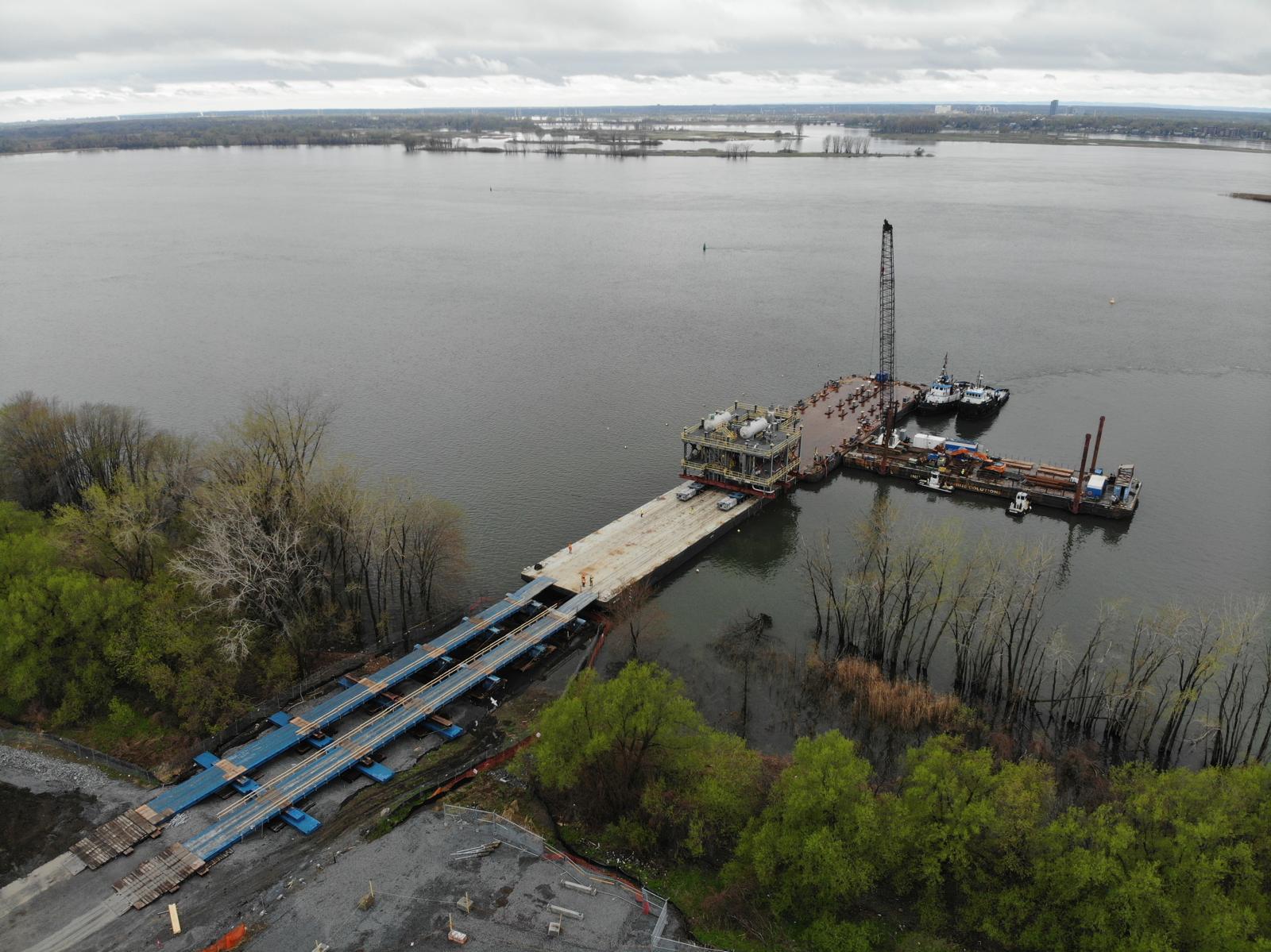 Sarens outlines efforts to install temporary bridge at Quebec’s Port of Bécancour