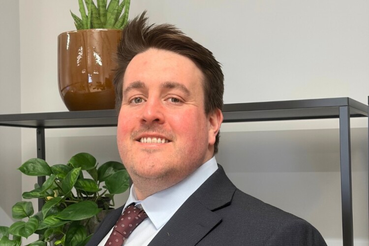 MMoC specialist Reds10 restructures