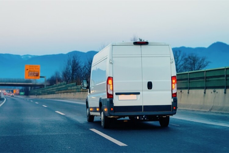 ABAX helps light vans meet EU tacho rules