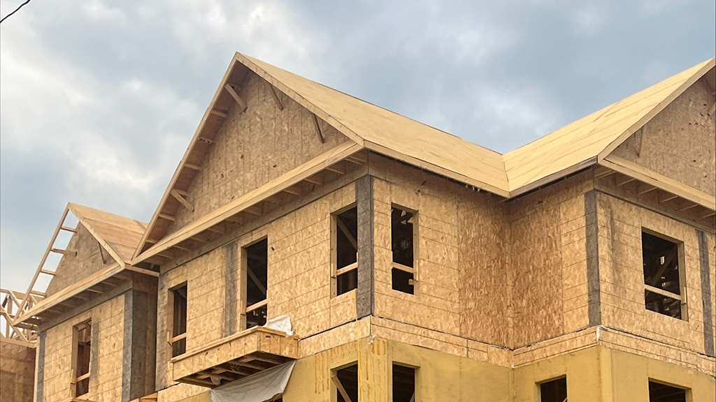 CMHC reports annual pace of housing starts in April up from March
