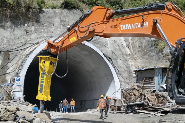 Epiroc tunnels in Himalayas