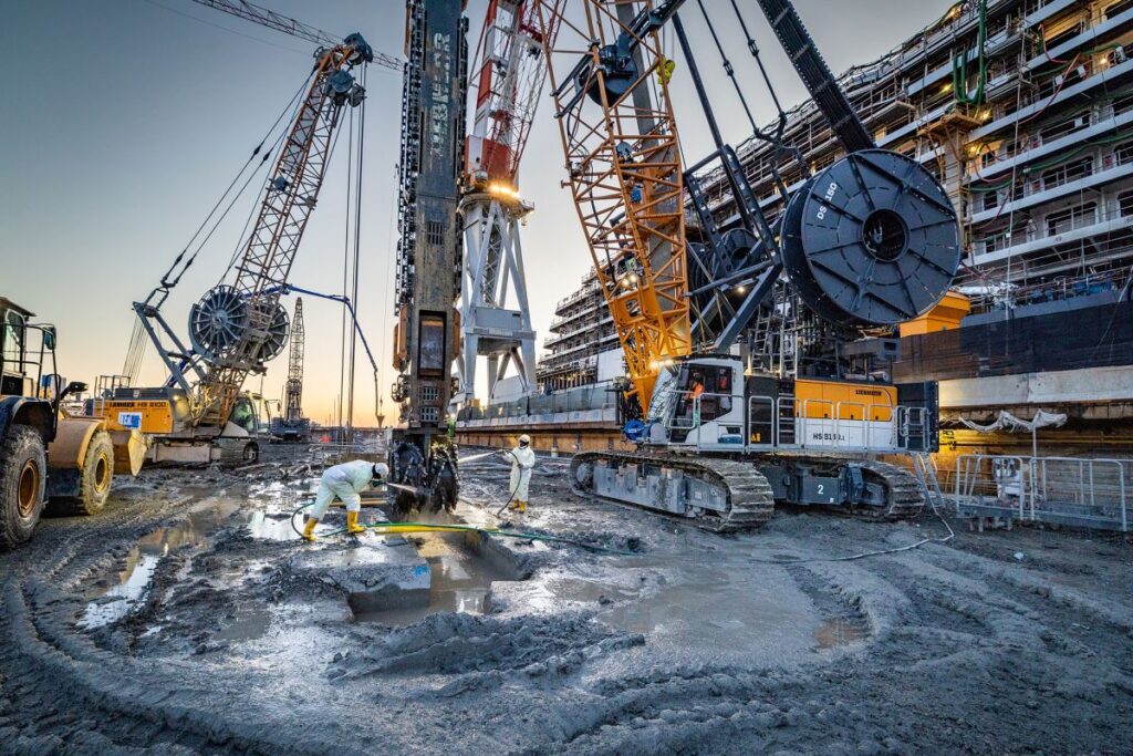 Liebherr Cranes Power Genoa Mega Drydock