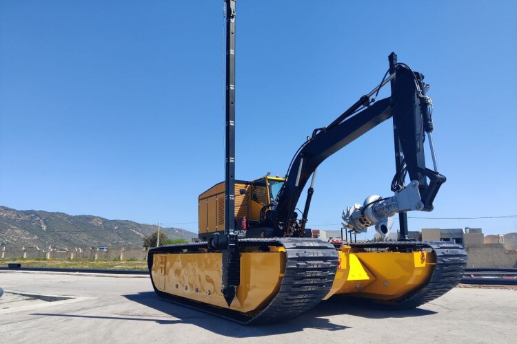 Tsurugi, Dragflow partner in UK