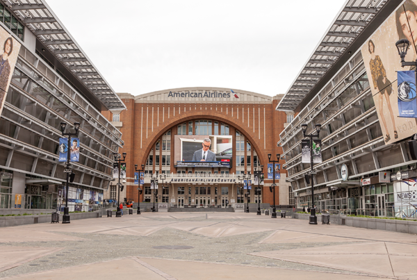 Dallas Mavericks have deal for arena site that would move club out of downtown for 1st time