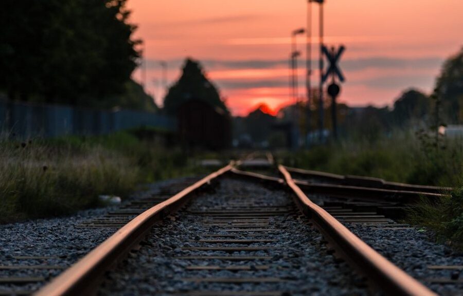 Farm groups urge review of Alto rail project, citing costs and impacts