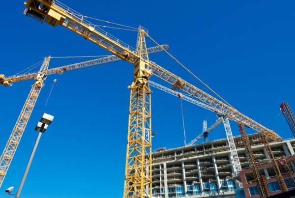 Halifax neighbourhood evacuation ends after unstable crane repaired overnight