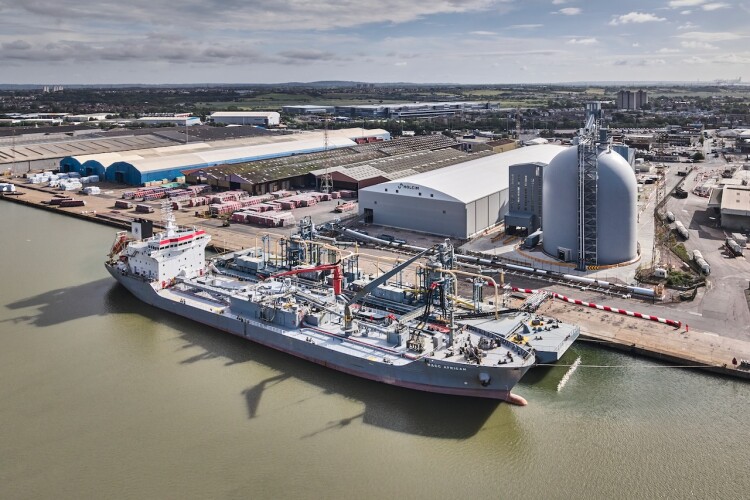 Holcim starts imports at Tilbury