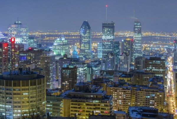 Montreal group proposes new downtown tower for NATO defence bank Montreal group proposes new downtown tower for NATO defence bank