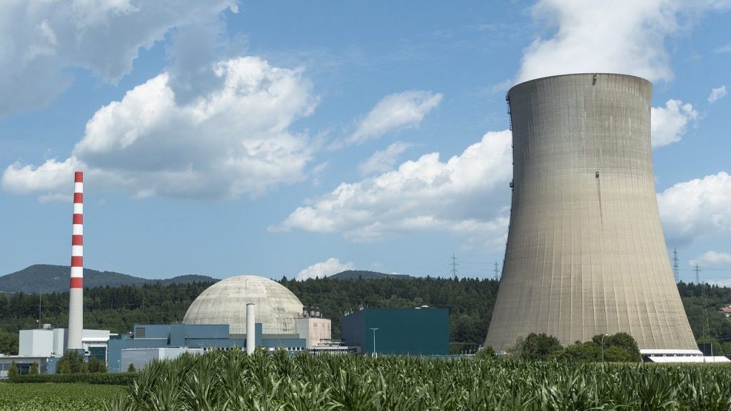 Trump administration announces $17.5 billion in loans for 10 new large nuclear reactors