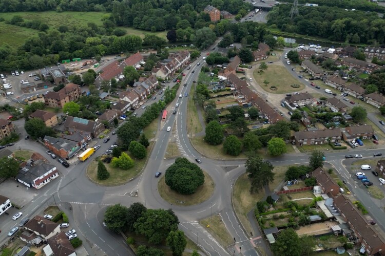 Winvic picked for Guildford roads