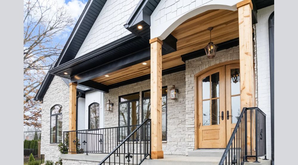 Alcott & Bentley prizes craftsmanship in outdoor lighting options