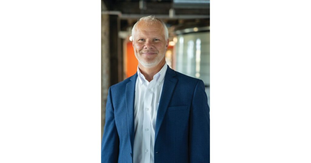 Bobcat Announces North America Leadership Transition; President Mike Ballweber to Retire, CEO Scott Park Named Interim Leader Bobcat Announces North America Leadership Transition; President Mike Ballweber to Retire, CEO Scott Park Named Interim Leader