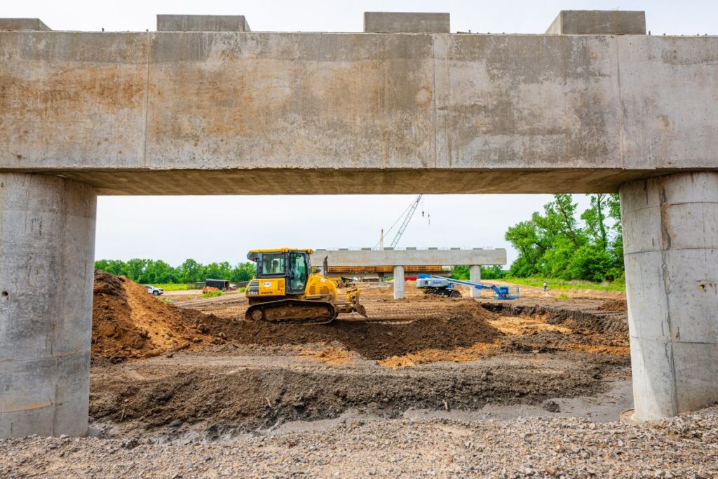 Crews Meet Challenges On 3M Arkansas River Bridge Crews Meet Challenges On 3M Arkansas River Bridge