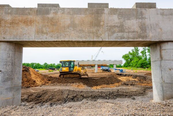 Crews Meet Challenges On 3M Arkansas River Bridge Crews Meet Challenges On 3M Arkansas River Bridge