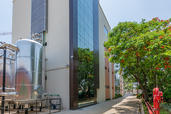LEED-certified data centres are not only possible but increasing in numbers