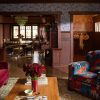 A Pasadena Craftsman Bursting With Color