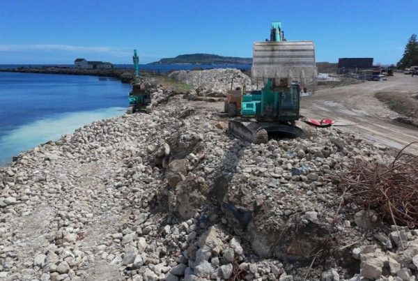 Holcim strengthens Weymouth sea defences Holcim strengthens Weymouth sea defences