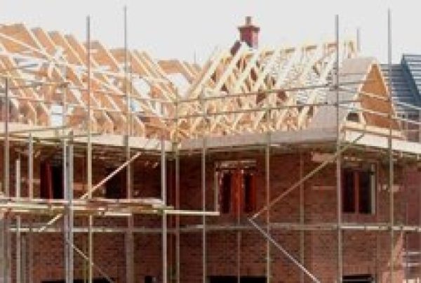 House builders report approvals at 20-year-low House builders report approvals at 20-year-low