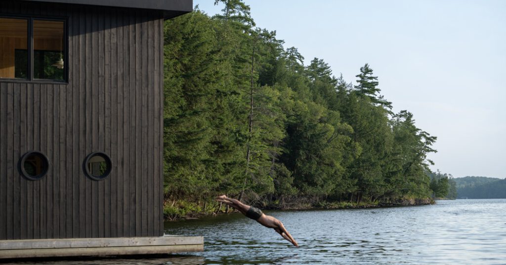 In Muskoka, Ontario, Building a Boathouse Was a Family Affair