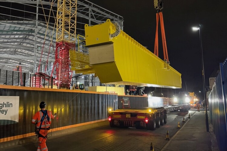 New crane delivered at Sheffield Forgemasters New crane delivered at Sheffield Forgemasters