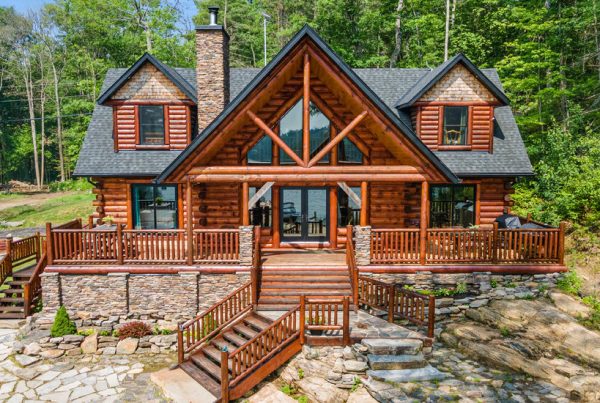 Pick Your Favorite Lakeside Home in Ontario Pick Your Favorite Lakeside Home in Ontario
