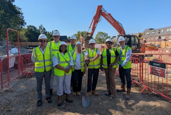 Vistry breaks ground in Bromley Vistry breaks ground in Bromley
